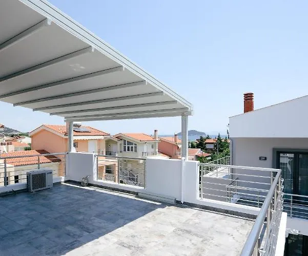 W2 * Kavala