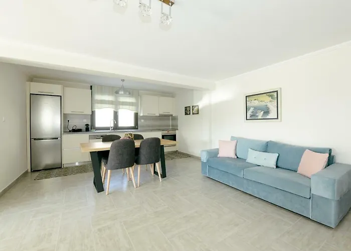 W2 Apartment Kavala