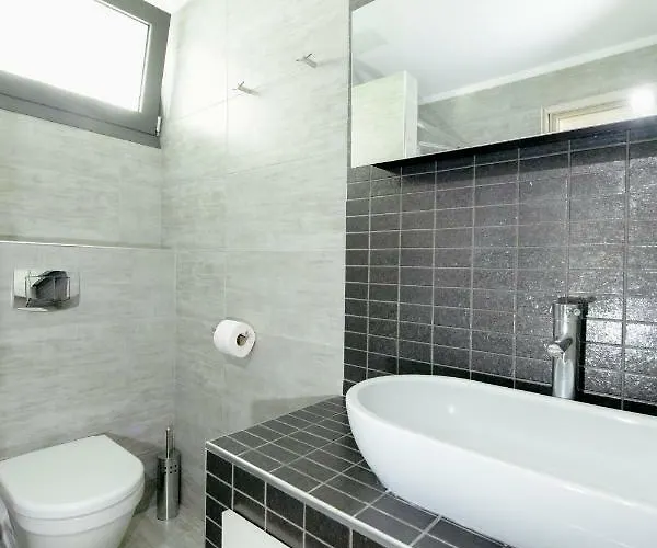 W2 Apartment Kavala