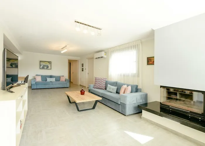 W2 Apartment